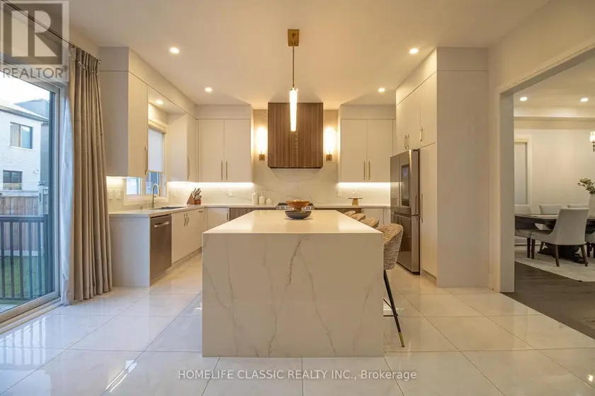 Detached at 43 LONGWORTH AVENUE, Richmond Hill