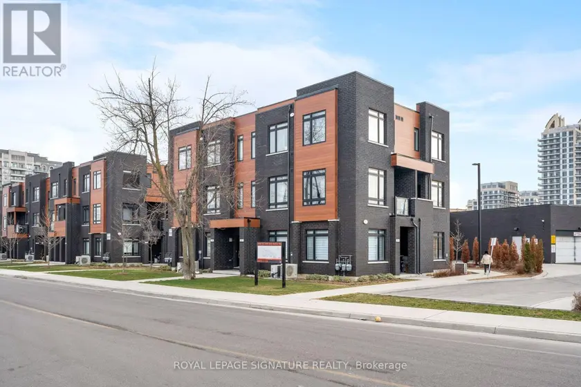 Townhouse at 51 - 370 A RED MAPLE ROAD, Richmond Hill