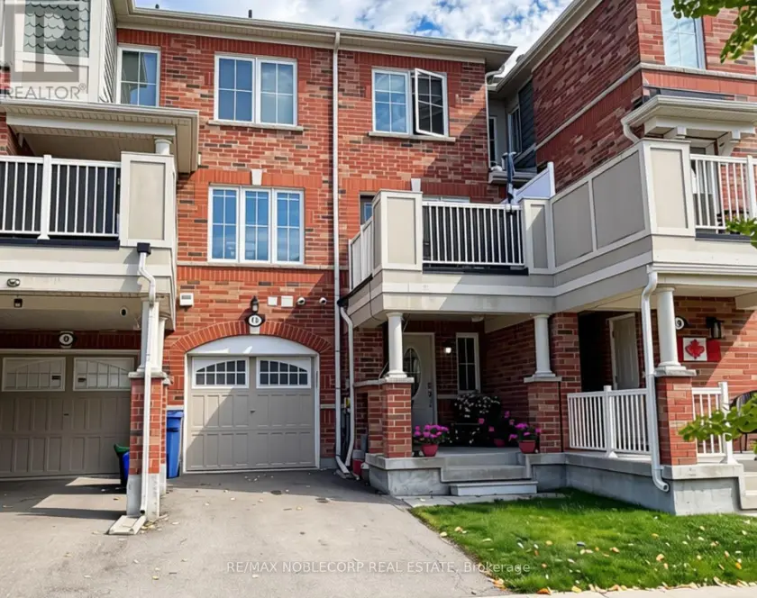 Townhouse at 15 MINLOW WAY, Aurora