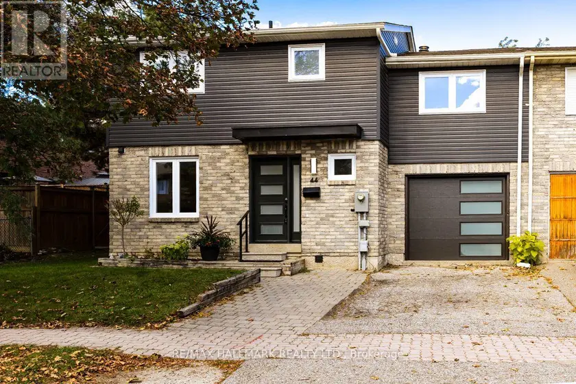 Townhouse at 44 MICHAEL DRIVE, Richmond Hill