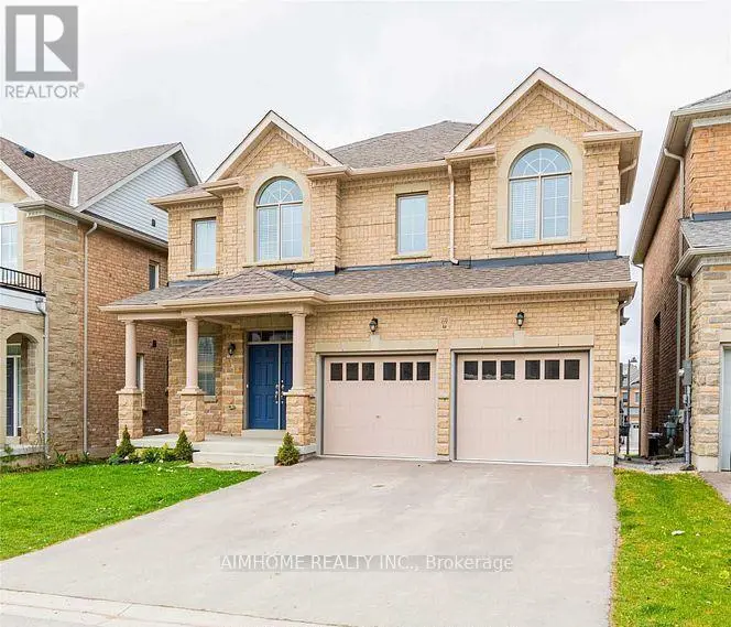 Detached at 69 WALTER TUNNY CRESCENT, East Gwillimbury