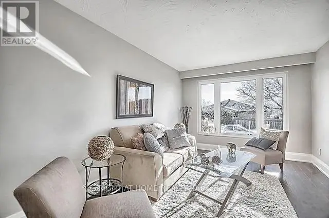 Semi-Detached/Link at MAIN FL - 167 SEPTONNE AVENUE, Newmarket