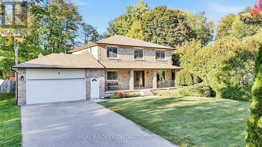 Detached at 2 AMBERGLEN COURT, East Gwillimbury