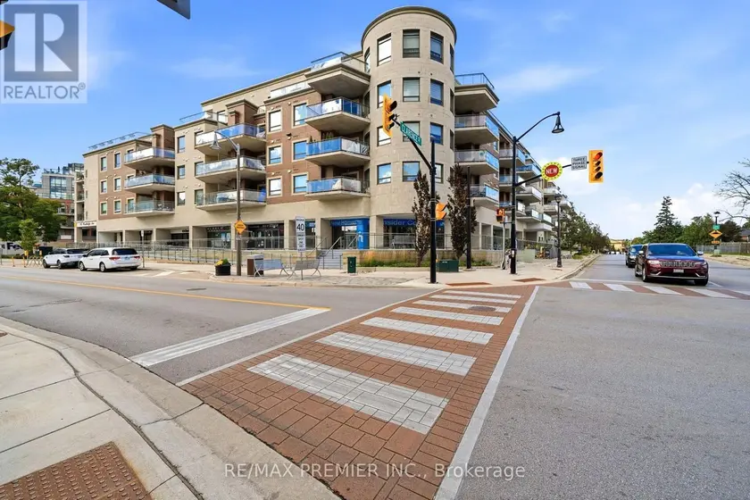 Apartment at 303 - 86 WOODBRIDGE AVENUE, Vaughan