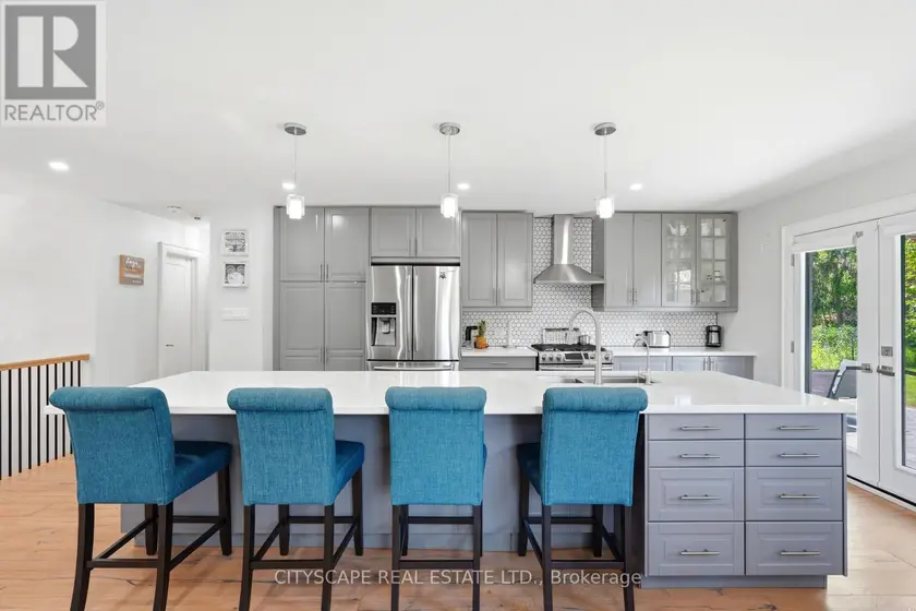 Detached at 44 STONEHILL BOULEVARD, East Gwillimbury