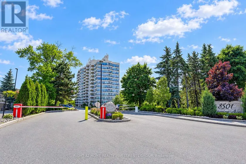 Apartment at 606 - 8501 BAYVIEW AVENUE, Richmond Hill