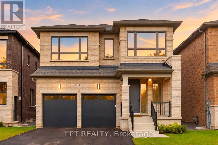 Detached at 5 RICHMOND PARK DRIVE, Georgina