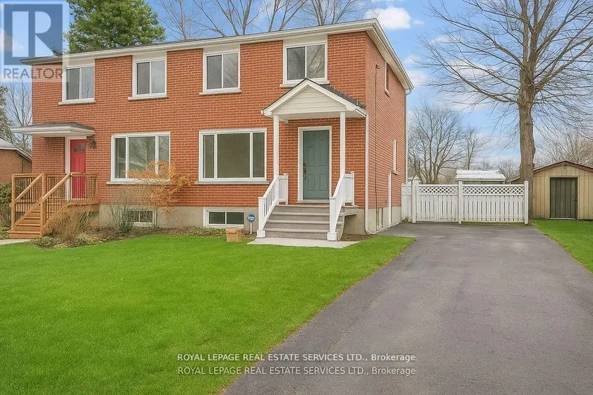 Semi-Detached/Link at 256 ZELDA CRESCENT, Richmond Hill