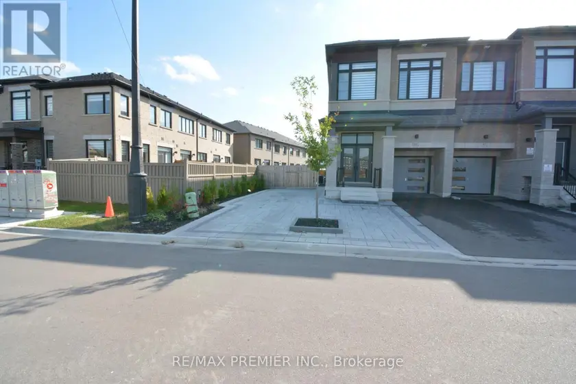 Townhouse at 101 KINLOSS STREET, Vaughan