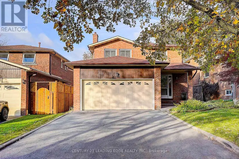 Detached at 43 ASHLAND CRESCENT, Markham