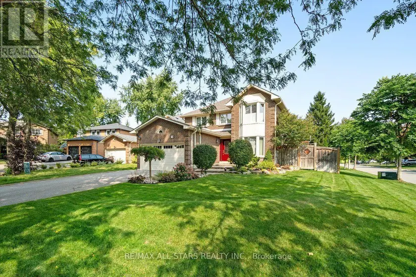 Detached at 18 RANGER COURT, Markham