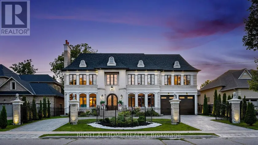 Detached at 10 YONGEVIEW AVENUE, Richmond Hill