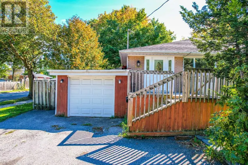Semi-Detached/Link at UPPER LEVEL - 166 CHERRYWOOD DRIVE, Newmarket