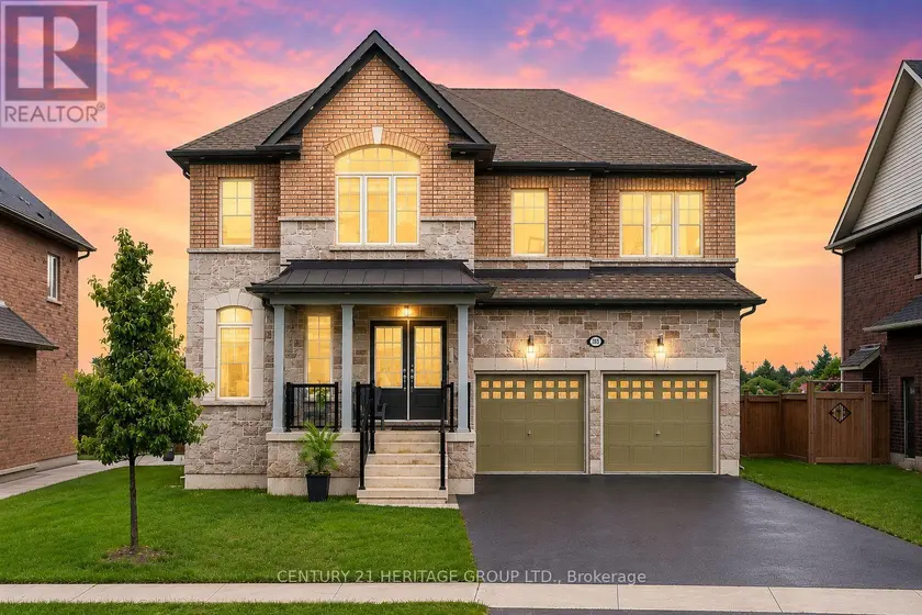 Detached at 282 REG HARRISON TRAIL, Newmarket