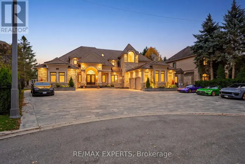 Detached at 33 HIGHLAND CREEK COURT, Vaughan