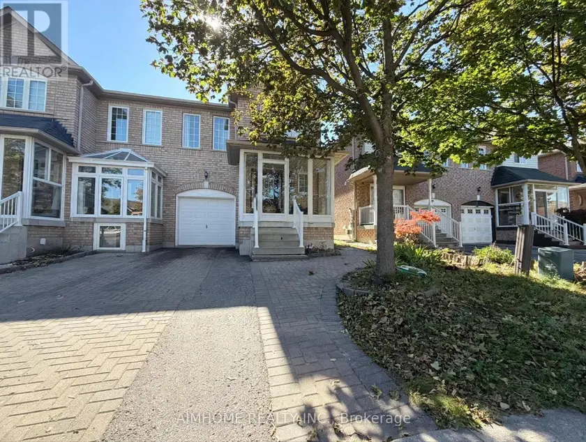 Semi-Detached/Link at 673 CABOTO TRAIL, Markham
