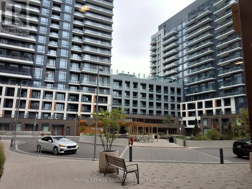 Apartment at C701 - 8 BEVERLEY GLEN BOULEVARD, Vaughan