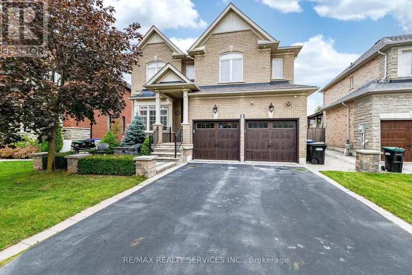 Detached at 13 VISTA DRIVE, Bradford West Gwillimbury
