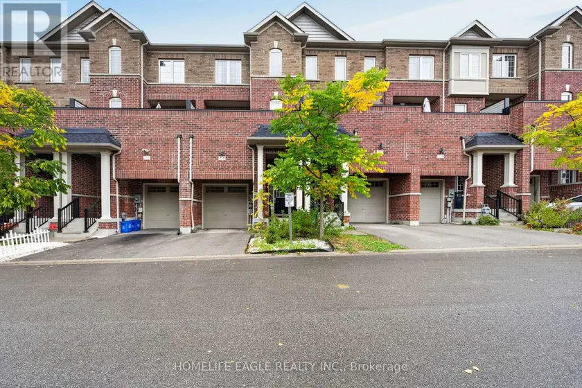 Townhouse at 215 HARDING PARK STREET, Newmarket