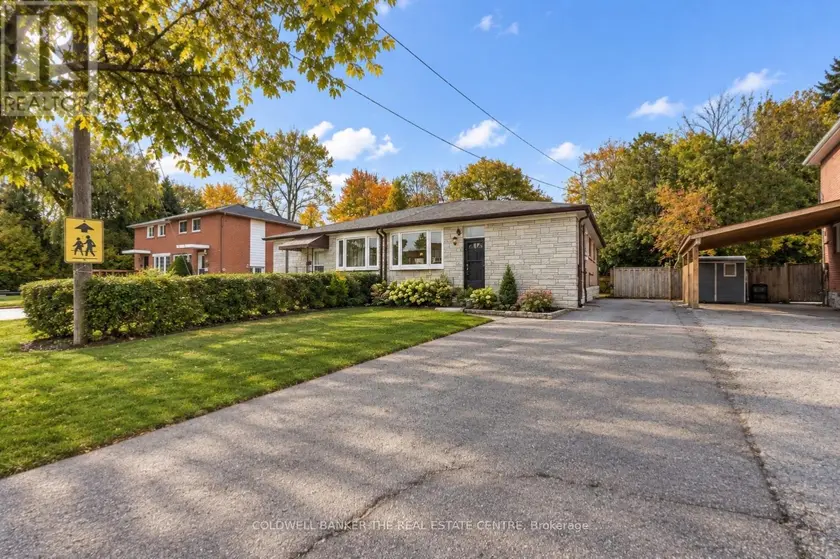 Semi-Detached/Link at 21 GLASS DRIVE, Aurora
