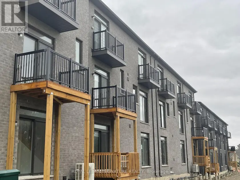 Townhouse at 95 DIVADALE ROAD, Vaughan