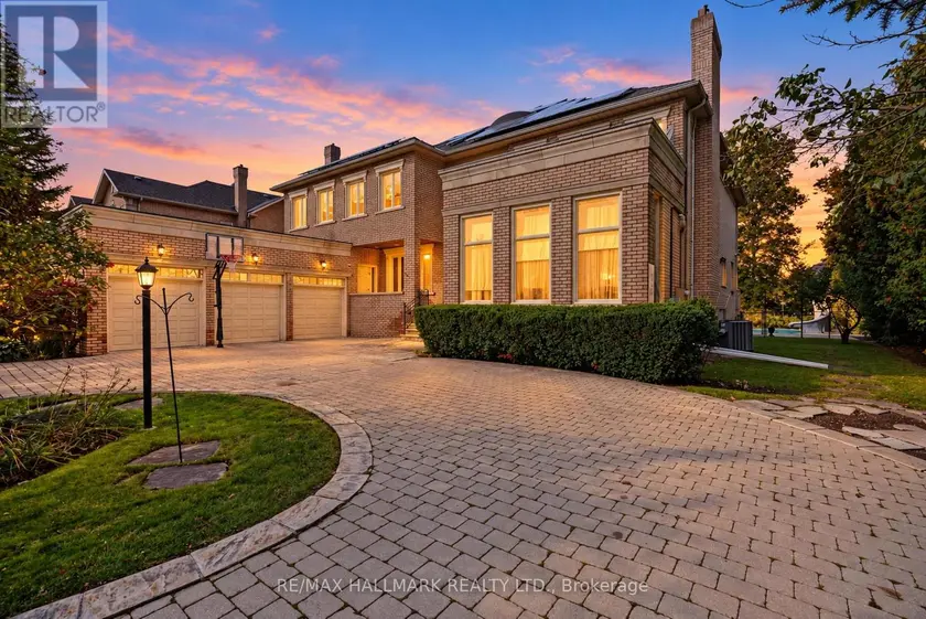 Detached at 28 RENAISSANCE COURT W, Vaughan