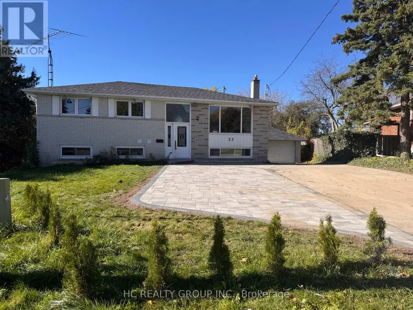Detached at 32 UPPER KING RICHARD COURT, Markham