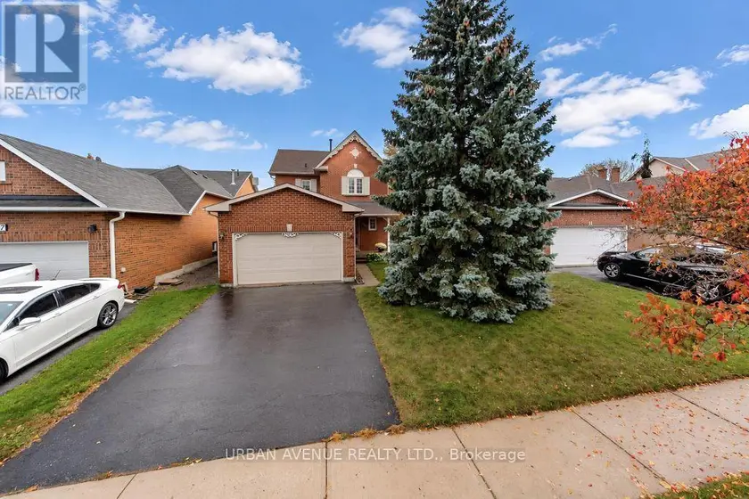 Detached at 15 NATANYA BOULEVARD, Georgina