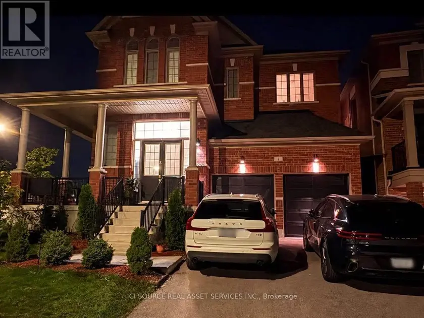 Detached at 1 FRANK KELLY DRIVE, East Gwillimbury
