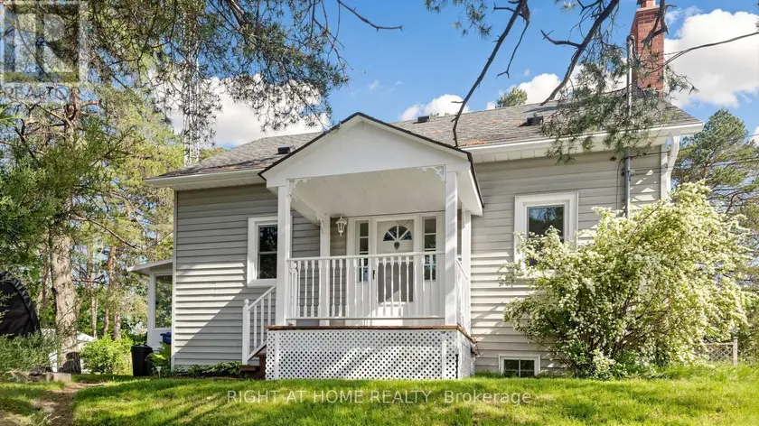 Detached at 15040 HIGHWAY 48, Whitchurch-Stouffville