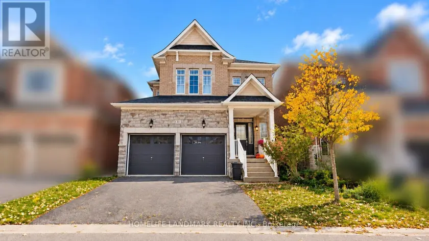 Detached at 31 WARREN MCBRIDE CRESCENT, Aurora