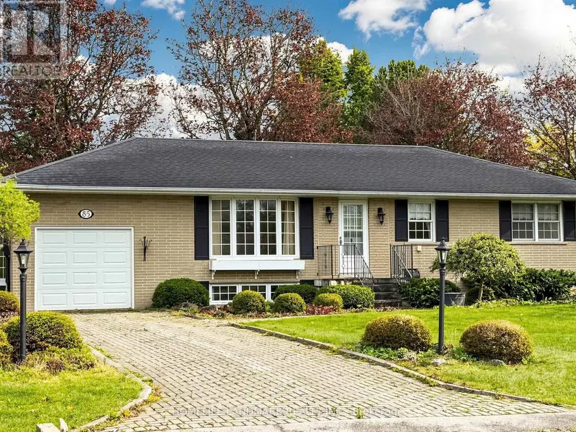 Detached at 85 PATRICIA DRIVE, King