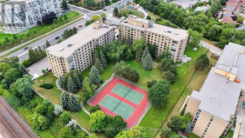 Apartment at 705 - 326 MAJOR MACKENZIE DRIVE E, Richmond Hill