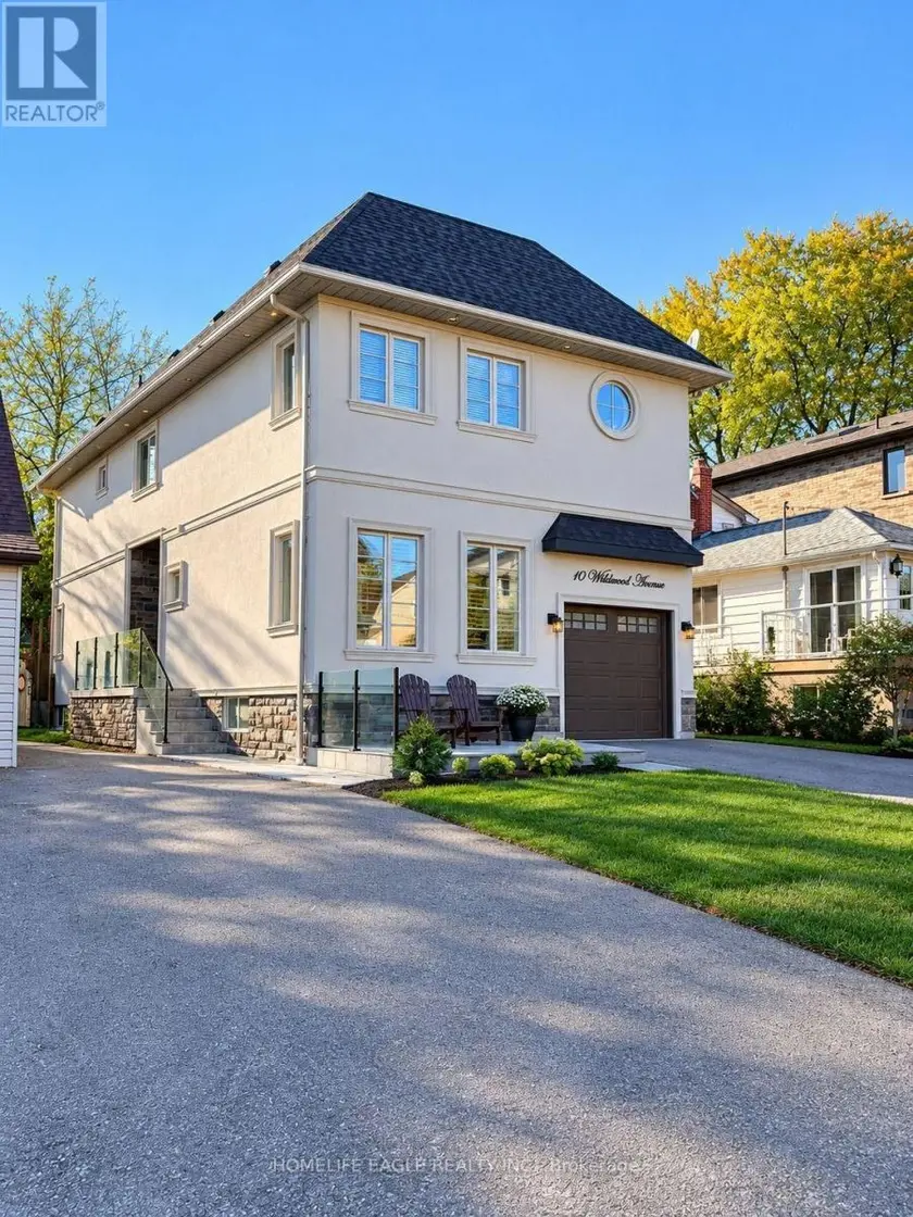 Detached at 10 WILDWOOD AVENUE, Richmond Hill