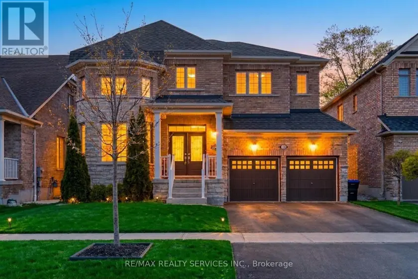 Detached at 104 SHARPE CRESCENT, New Tecumseth