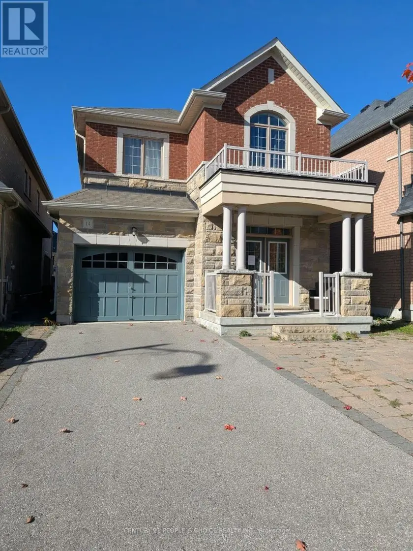 Detached at 14 BEECHBOROUGH CRESCENT, East Gwillimbury