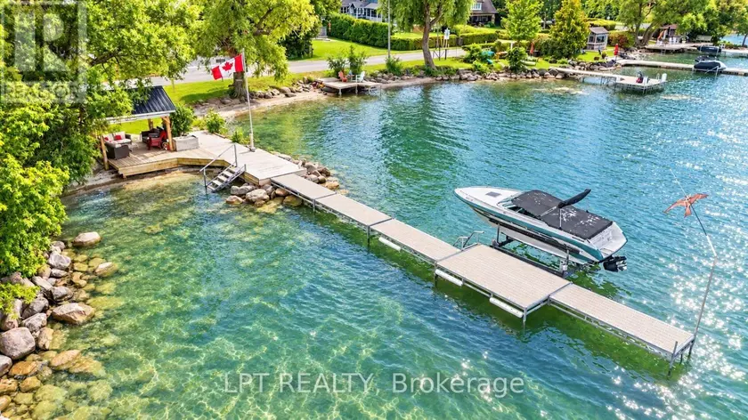 Detached at 427 LAKE DRIVE E, Georgina