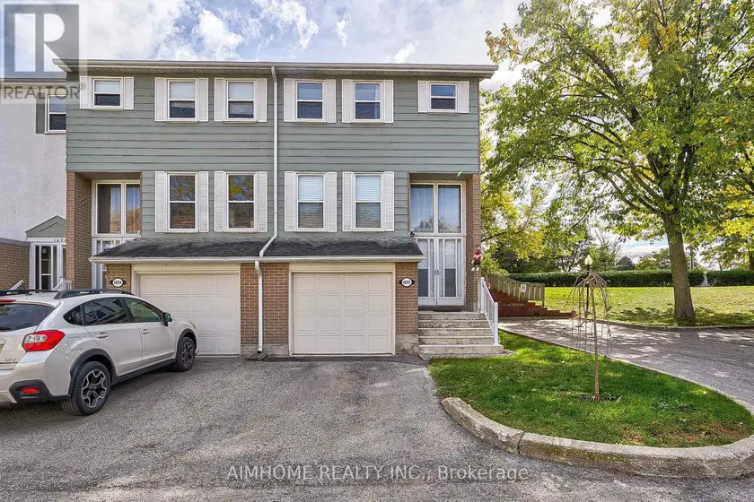 Townhouse at 1692 JOHN STREET, Markham