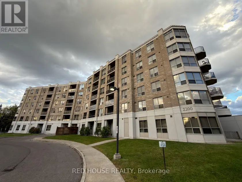 Apartment at 208 - 2200 JOHN STREET, Markham