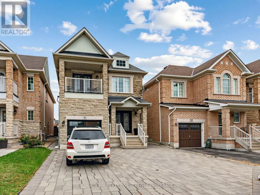 Detached at 9 AIDAN DRIVE, Vaughan