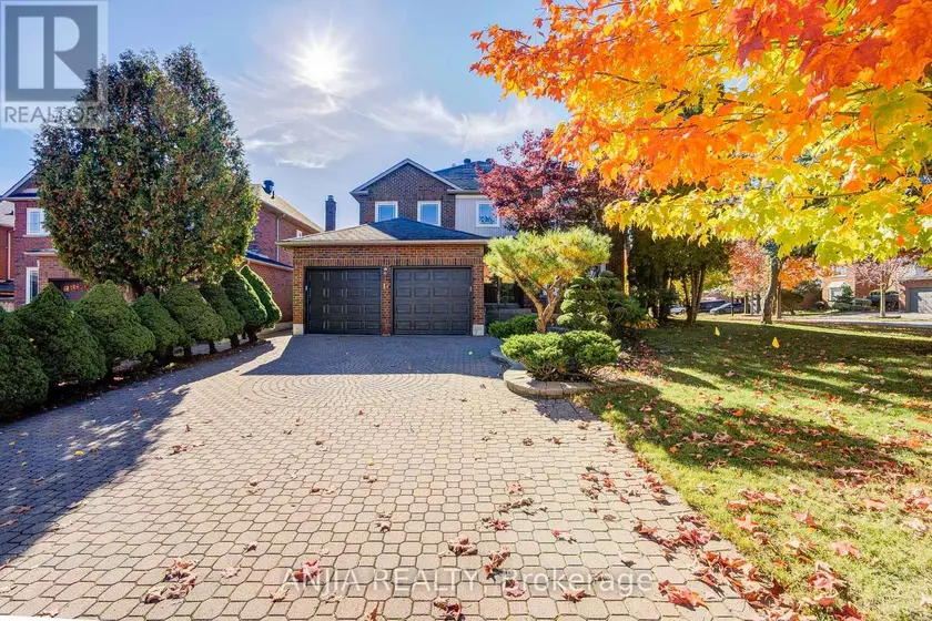 Detached at 17 CHARRINGTON CRESCENT, Markham