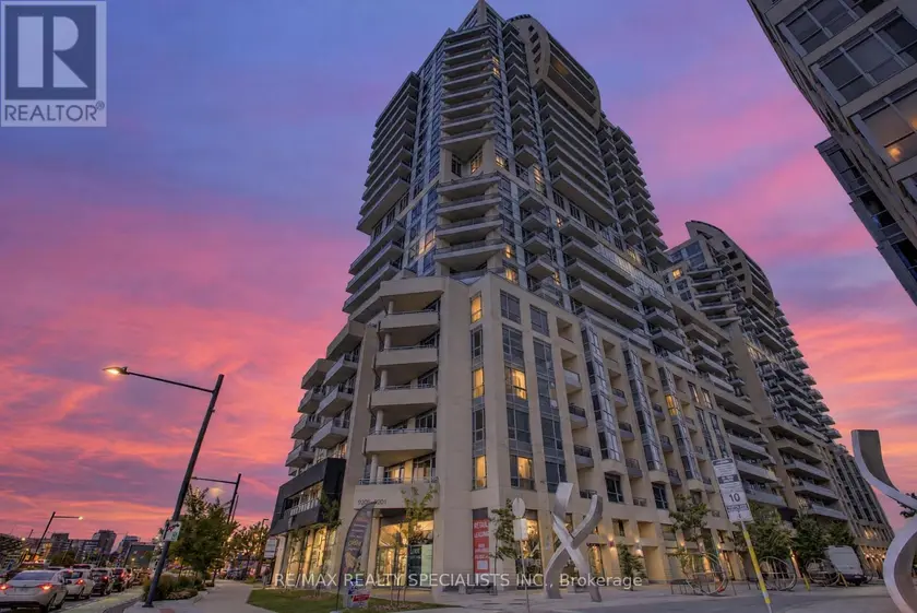 Apartment at NW 1004 - 9201 YONGE STREET, Richmond Hill