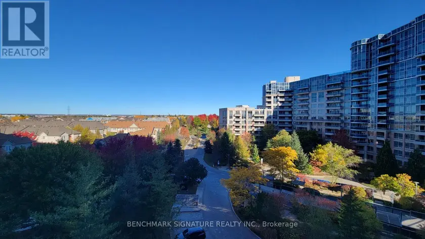 Apartment at 887 - 23 COX BOULEVARD, Markham
