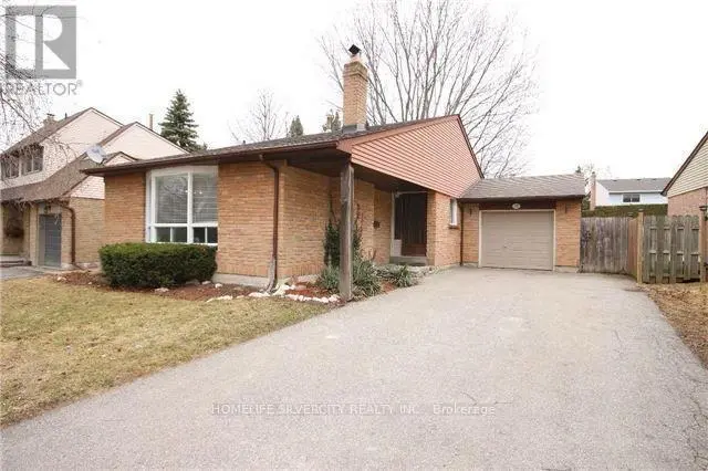 Detached at 47 STODDART DRIVE, Aurora