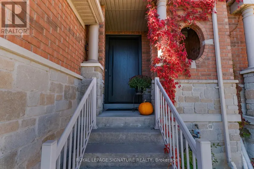 Townhouse at 82 LOIRE VALLEY AVENUE, Vaughan