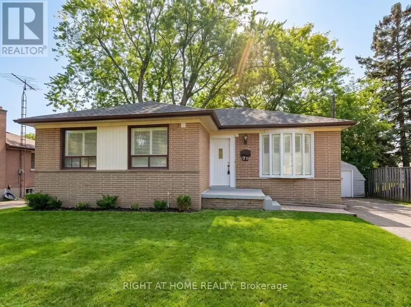 Detached at 71 ROCKPORT CRESCENT, Richmond Hill