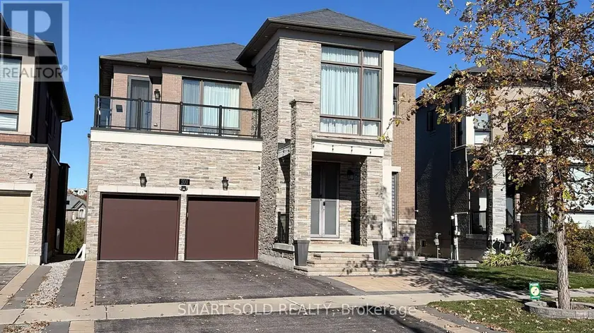 Detached at 200 SCRIVENER DRIVE, Aurora