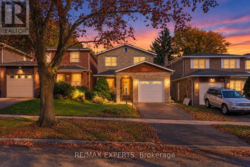 Detached at 20 CHARNWOOD PLACE, Markham