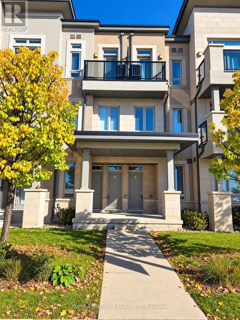 Townhouse at 8 - 9601 JANE STREET, Vaughan