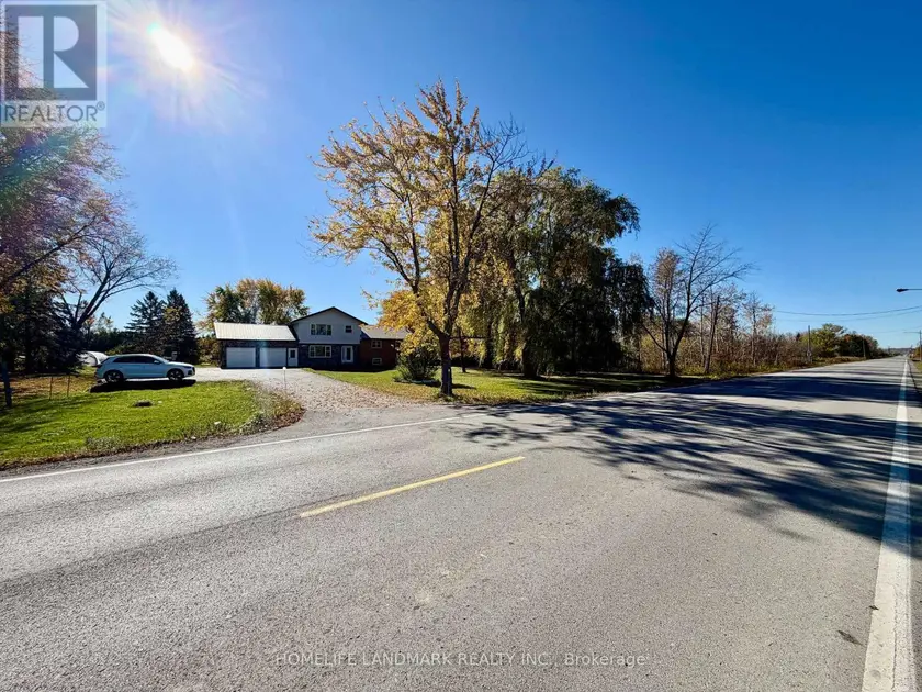 Detached at 1135 RAVENSHOE ROAD S, East Gwillimbury